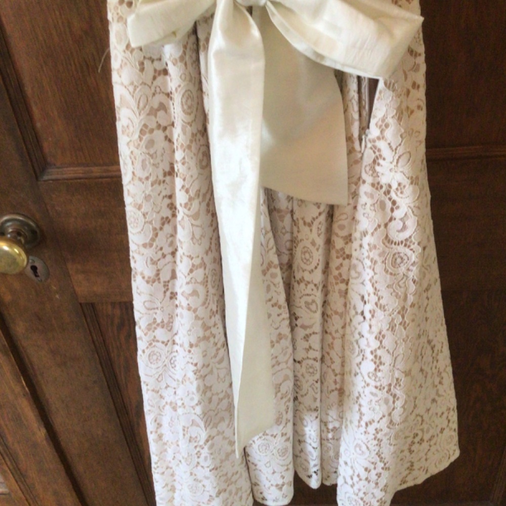 For Nordstrom by Eliza J Cream Lace Dress nude satin lining sz 2 - Picture 4 of 12